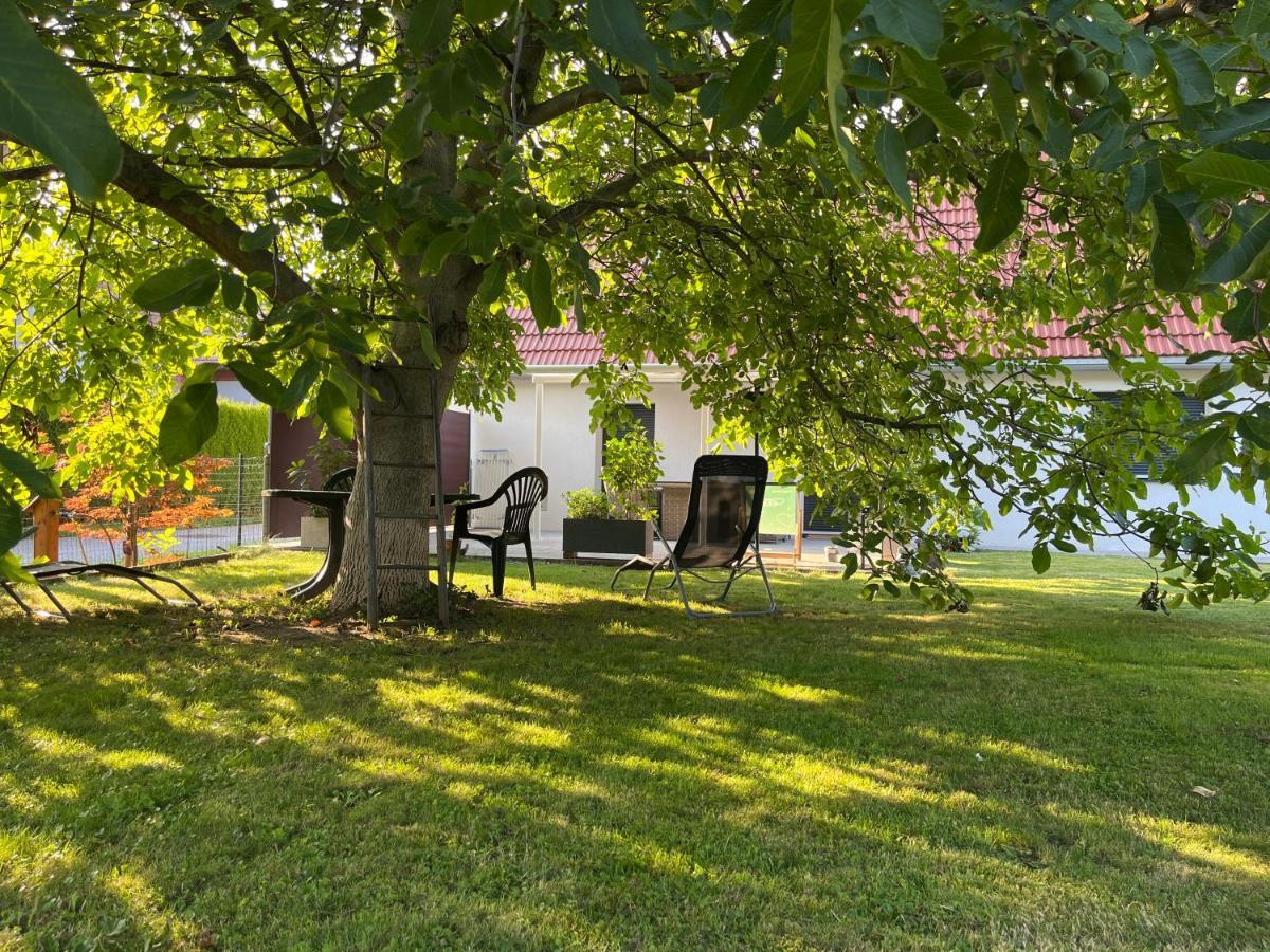 Haus Mit Garten Familie Pabst Maria Lankowitz Exterior foto